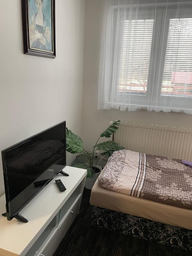 Cetnicka Stanice Hluboka Hluboká nad Vltavou Dış mekan fotoğraf